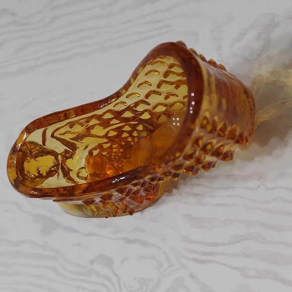 Vintage Fenton Amber Glass Collectors Shoe - Picture 4 of 5